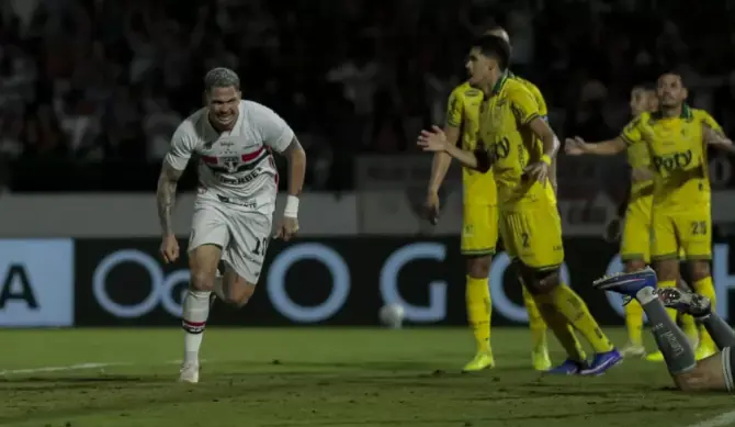 São Paulo hunde a Mirassol y queda segundo en el Brasileirão