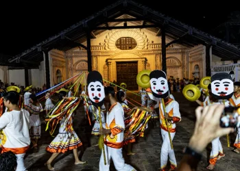 Santa Cruz despide el Festival Barroco con un Coro Monumental