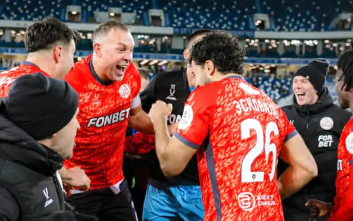FC Akron superó por 0-1 a Baltika, con el boliviano Fernández titular