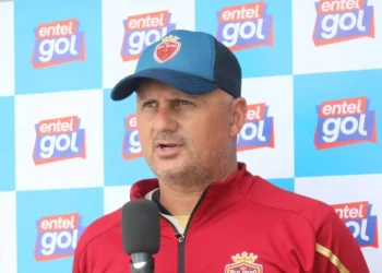 Marcelo Robledo deja de ser técnico de CDT Real Oruro