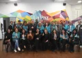 A poco de concluir su gestión el alcalde de La Paz, Iván Arias, se tomó una foto junto a su equipo de trabajo. FOTO: GAMLP