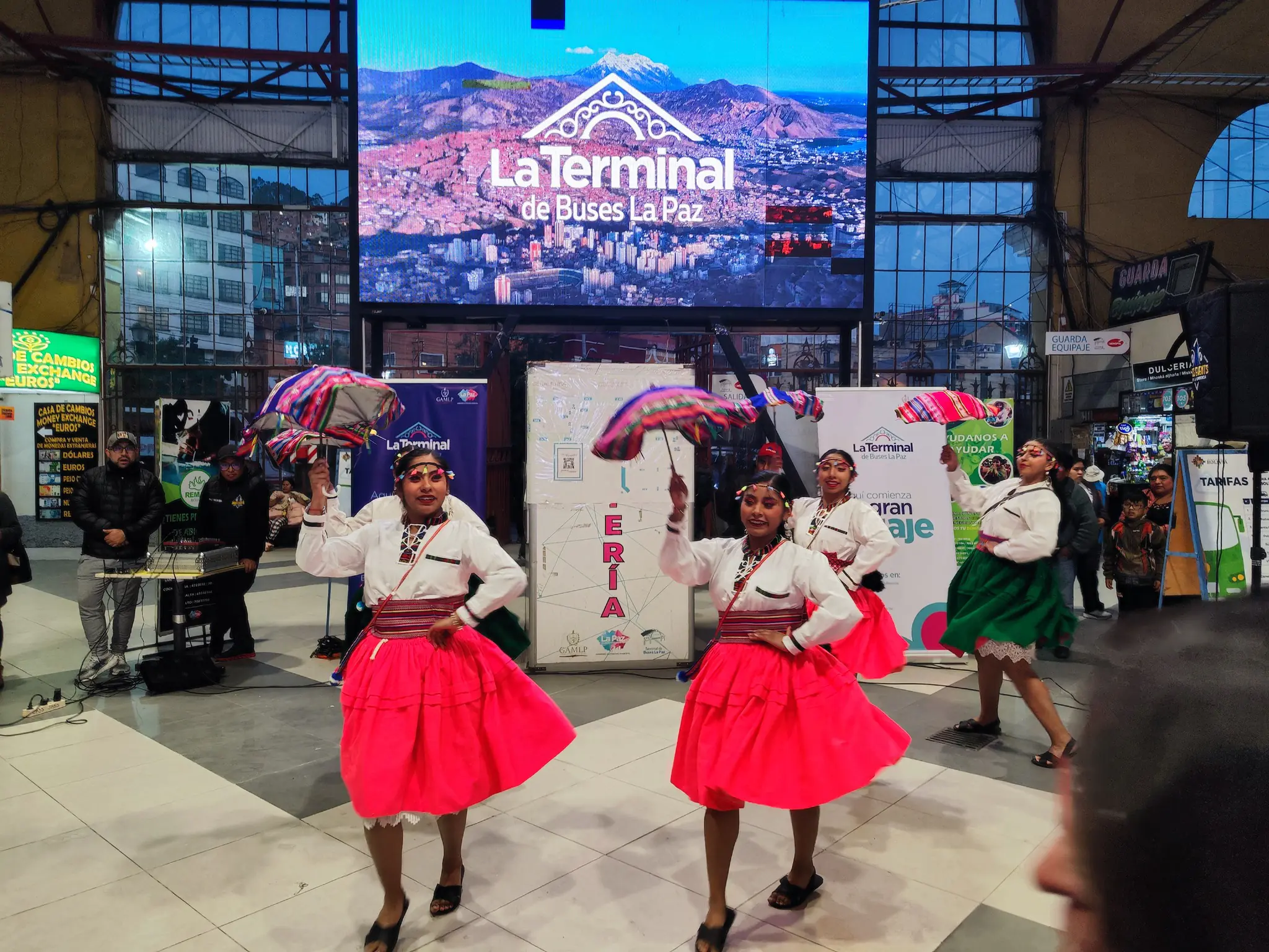 La Terminal de Buses La Paz celebra el Día de la Danza con talleres gratuitos