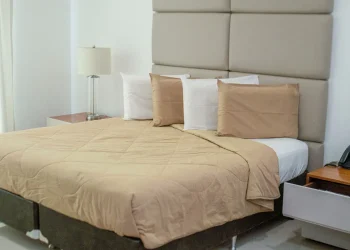 YPFB denuncia lujos en instalaciones y anuncia investigación por uso de recursos