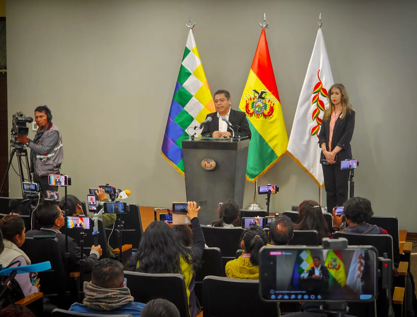 Vocero invita al diálogo a sectores ‘desatendidos’ del MAS y descarta imposiciones