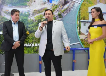 ENDE traslada avances del Proyecto Hidroeléctrico Ivirizu a la Fexco