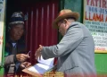 Personal del Sedes La Paz realizó un operativo en puestos de médicos tradicionales en El Alto. FOTO: Sedes