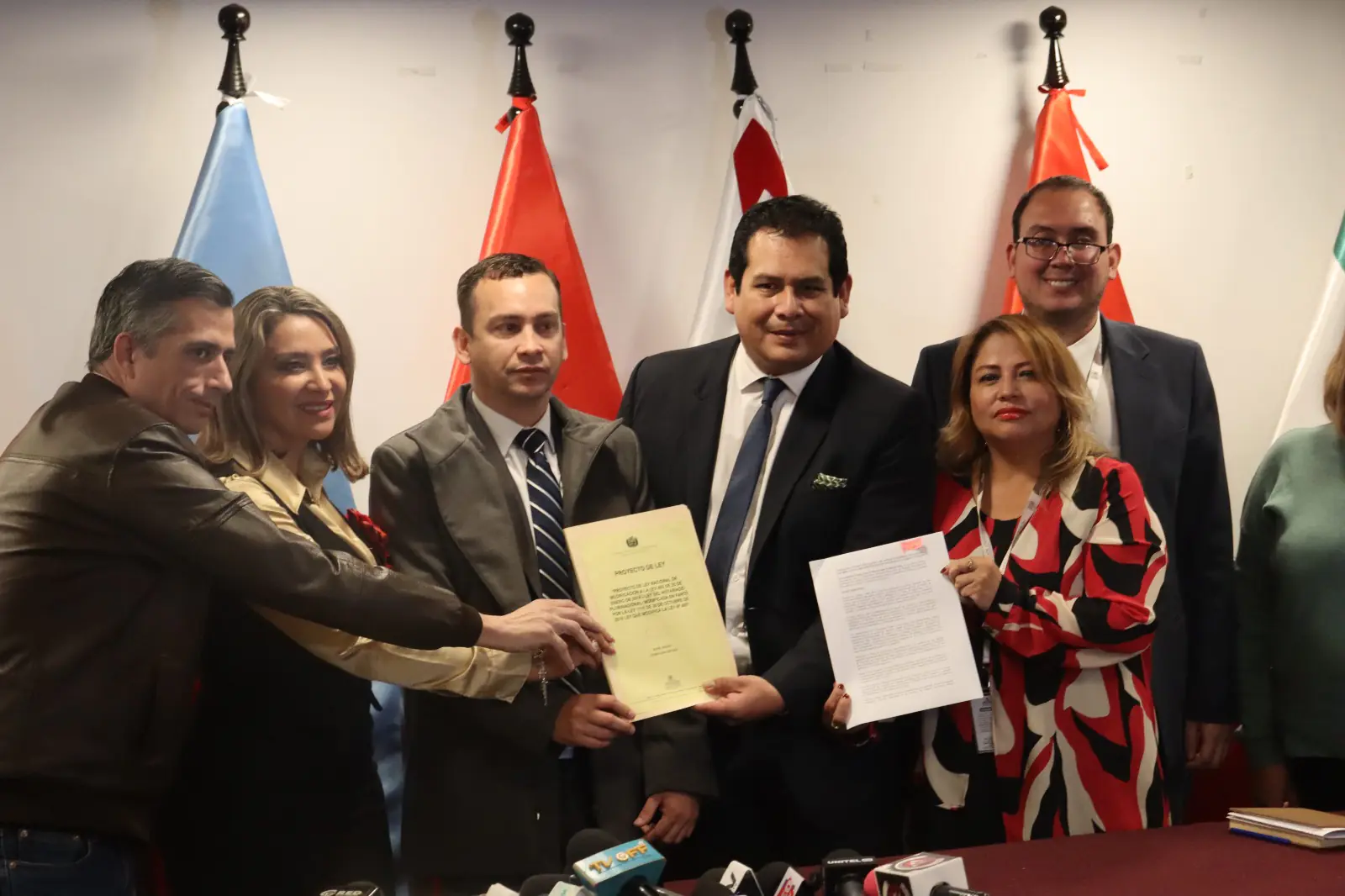 Saucedo respalda el retorno del notariado a Sucre: ‘Será la sede del Dirnoplu’