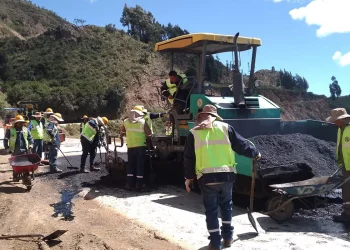 El Estado reconoce deterioro de vías y destina Bs 870 MM para mantenimiento