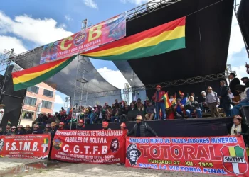Comienza el anunciado cabildo de la COB en El Alto