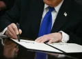 Trump autorizó el nuevo gravamen/AFP