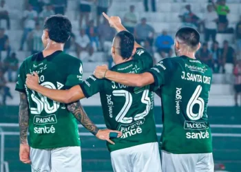 Oriente suma otro triunfo en casa y sube en la tabla