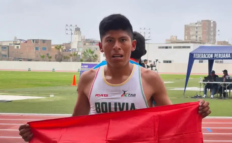 Wilmer Santos logra la marca mínima y clasifica al Mundial U20