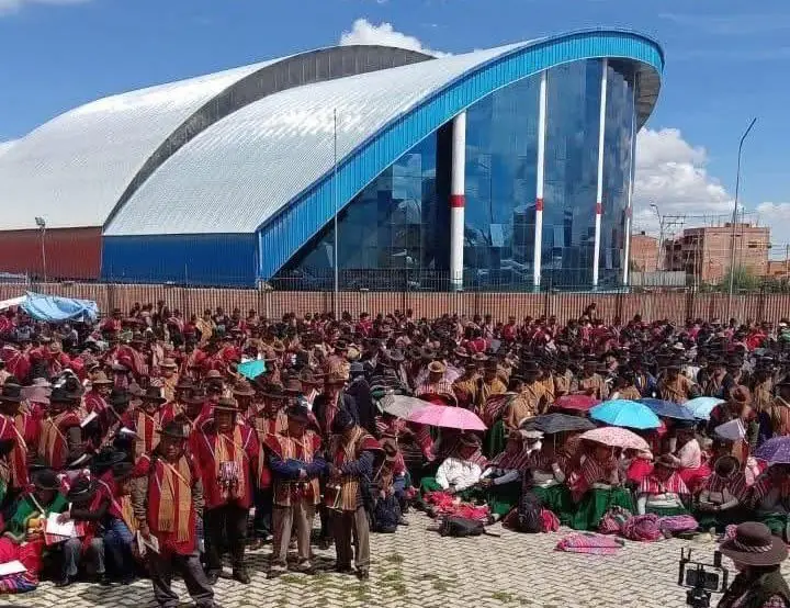 Federación Túpac Katari anuncia bloqueo indefinido de las 20 provincias de La Paz