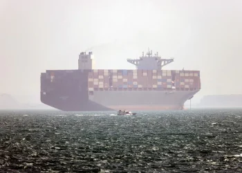 Buques esperan el inicio de escolta de barcos de guerra de EEUU en Ormuz/ AFP