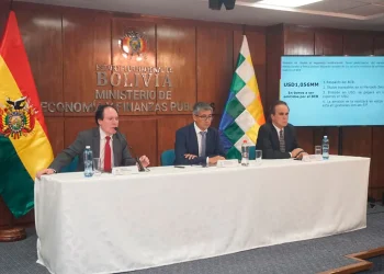 El Estado anuncia devolución de dólares desde julio y facilidades para remesas