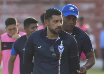 ‎Flores asume como DT en FC Universitario, debutará este 9