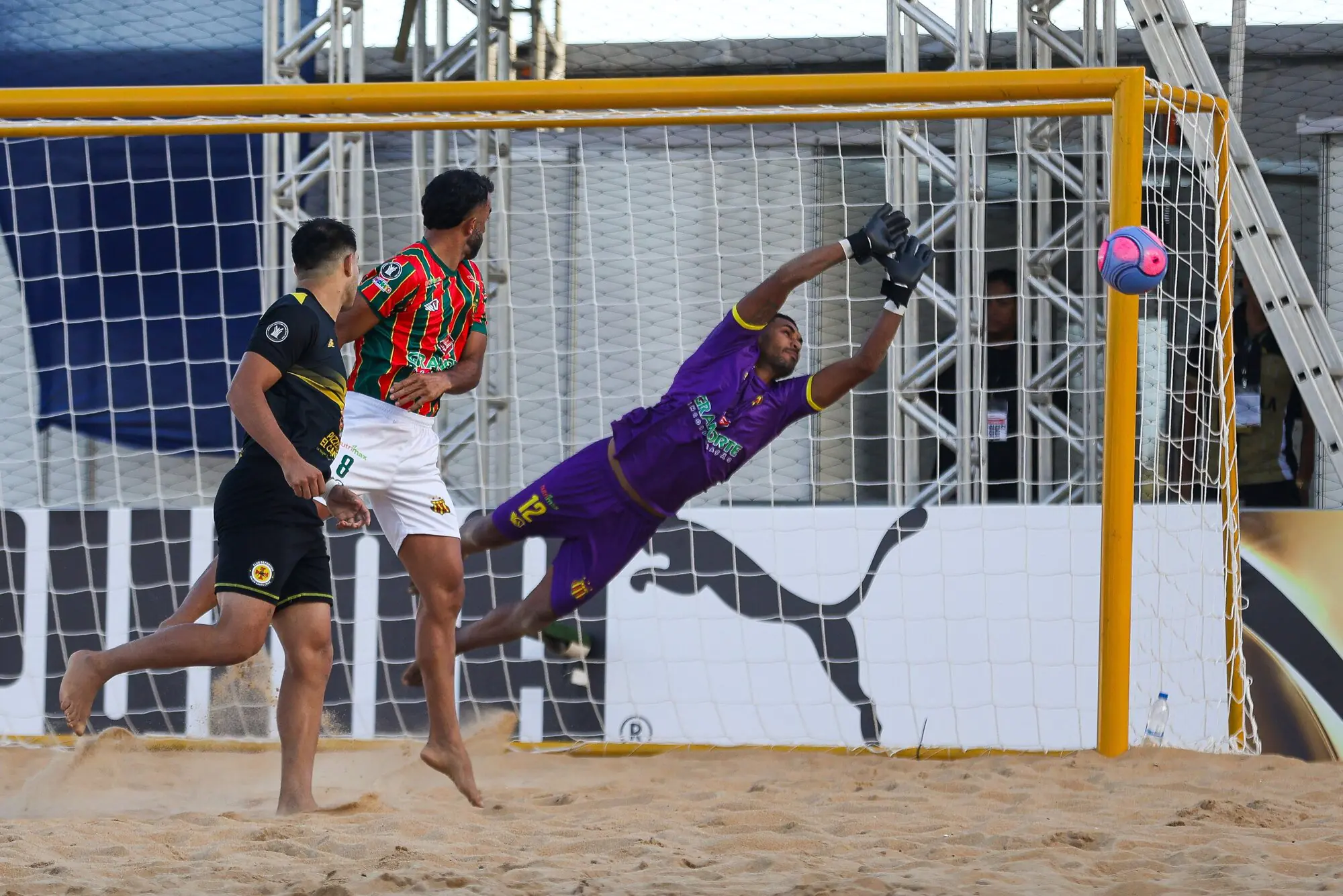 Salud Santa Cruz cae ante Sampaio Corrêa, pero es segundo del Grupo B