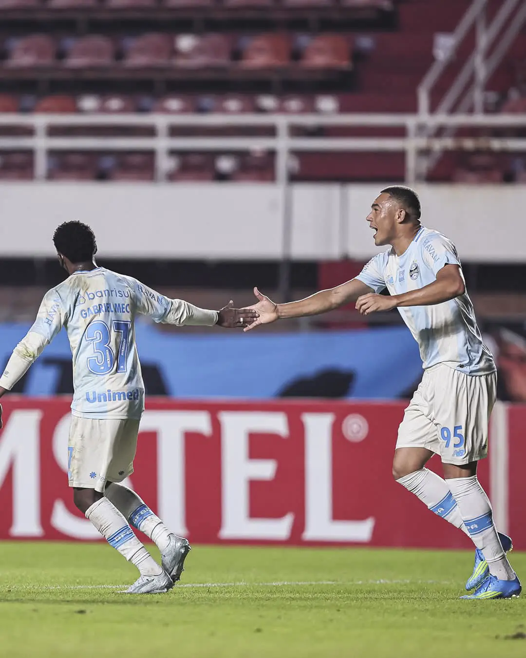 Grêmio mete presión en la Conmebol Sudamericana