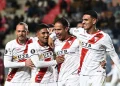 Always noquea (4-0) a Lanús y mantiene vivo su sueño internacional