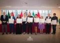 Elenco de ‘La hija cóndor’ recibe homenaje de Diputados por su aporte cultural
