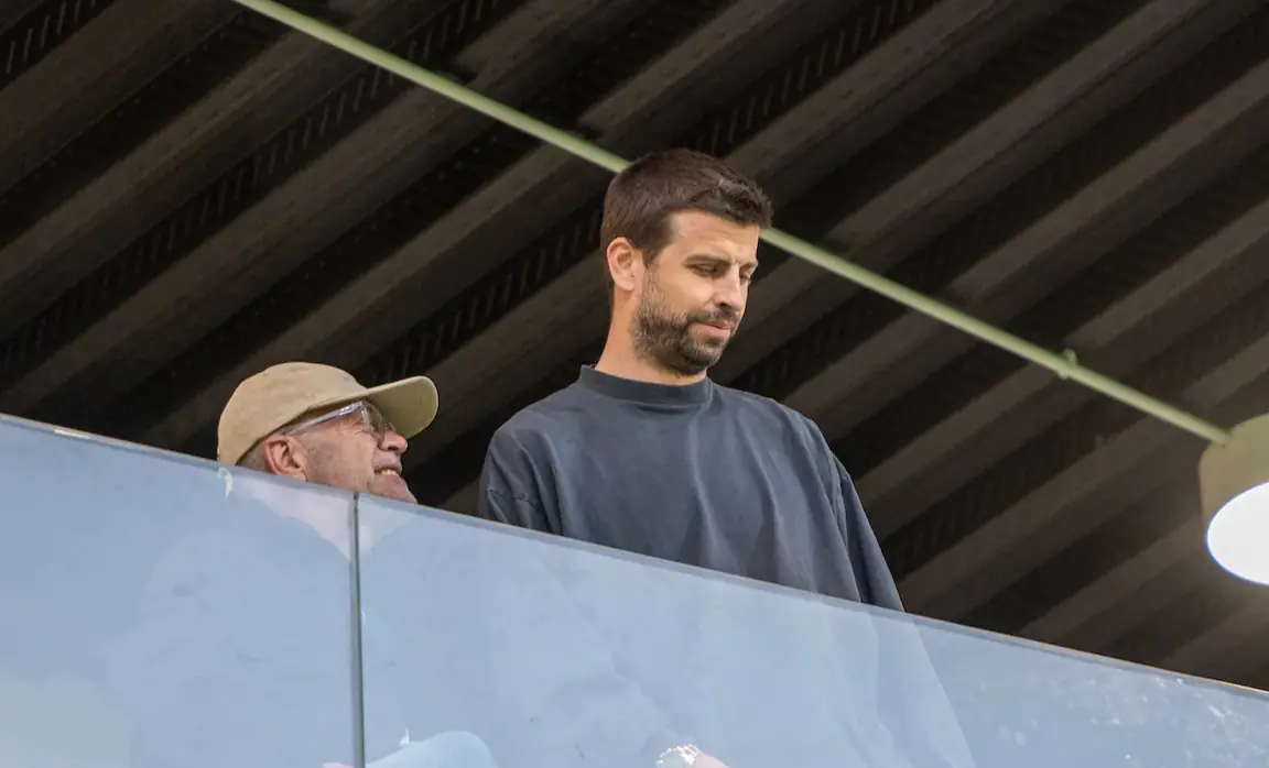 Piqué es suspendido seis partidos por «violencia leve» contra un árbitro