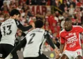 Corinthians iguala sobre la hora 1-1 con Santa Fe en Libertadores