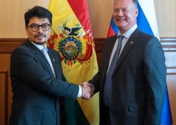 Cancillería se reúne con embajadores de Rusia e Irán y pide respeto a canales diplomáticos