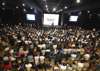 Paz pide dejar atrás ‘la política del bloqueo’ y apuesta por acuerdos