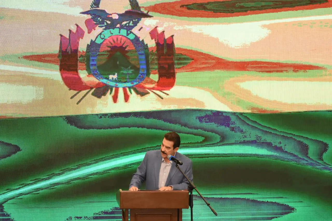 Reyes Villa pide a Paz ‘poner orden’ y garantizar estabilidad en el país