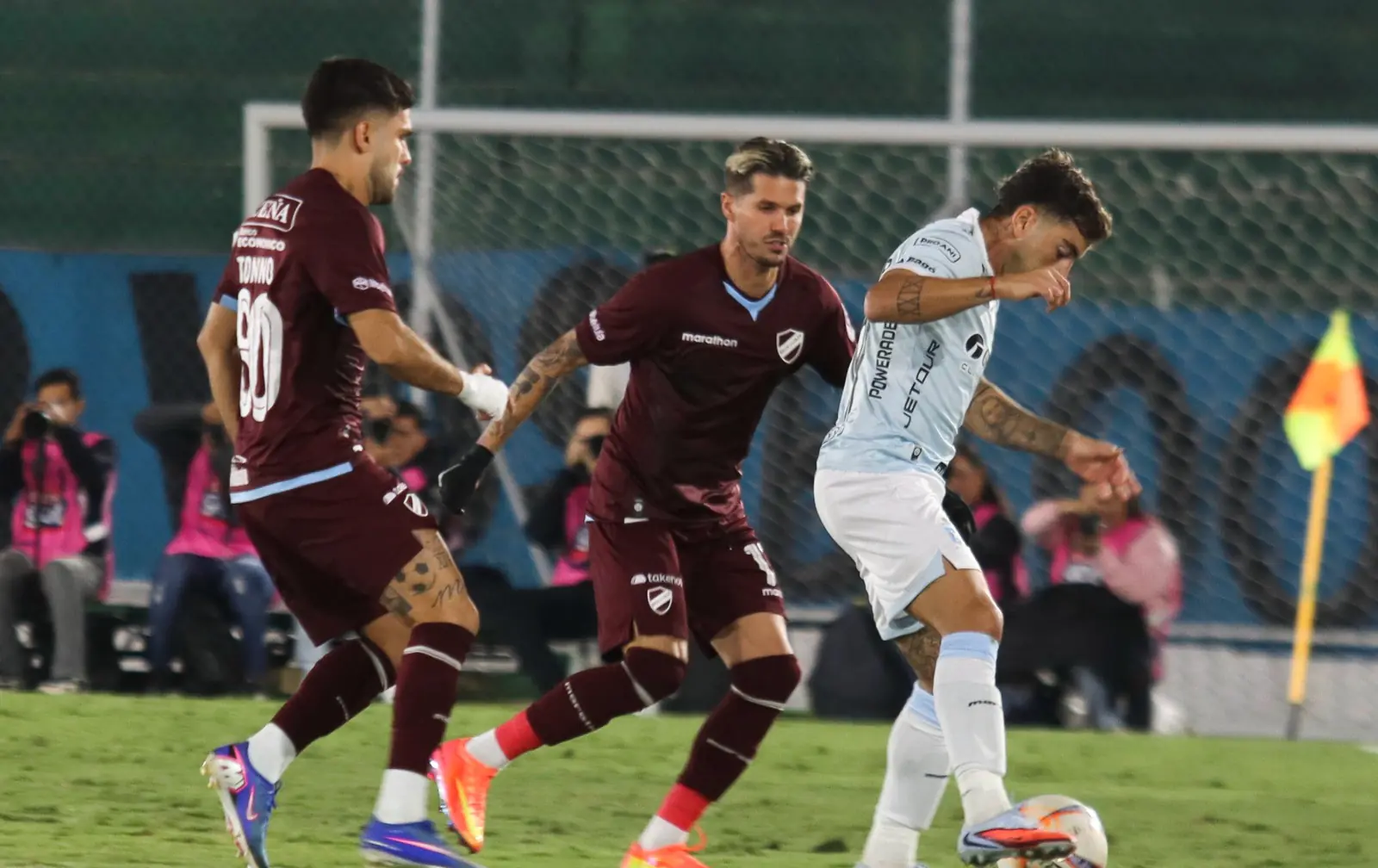 Bolívar y Blooming cierran un domingo de amargos empates a cero