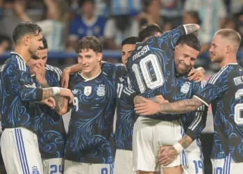 Messi encabeza la lista del DT argentino Scaloni para el Mundial