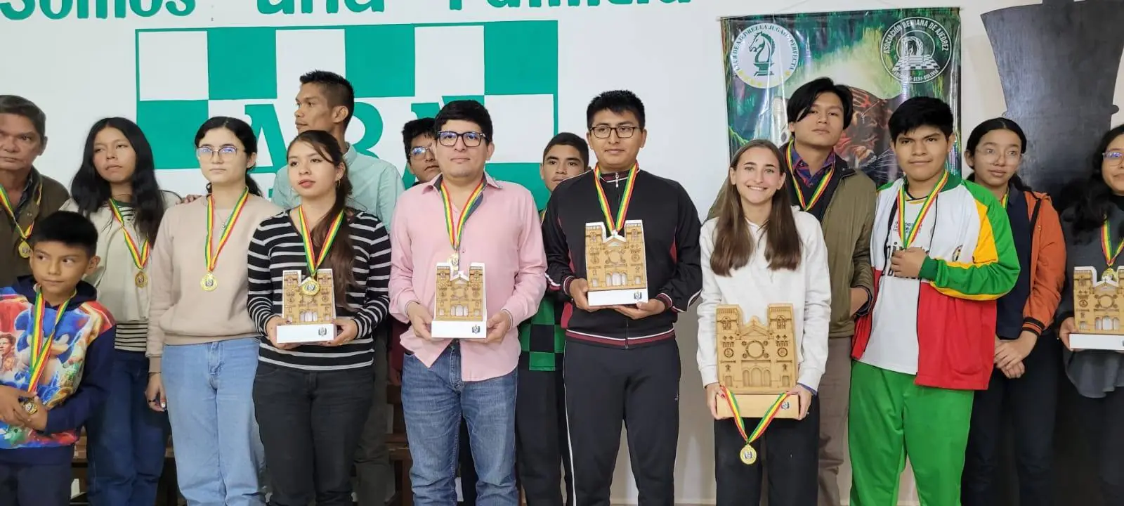 Martínez y Barros ganan el cuarto Grand Prix Nacional