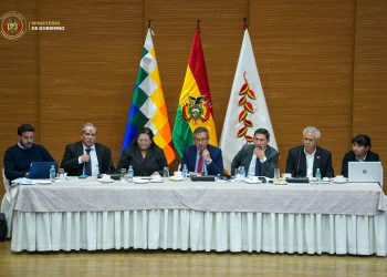 Gobierno anuncia reuniones provincia por provincia para desactivar bloqueos