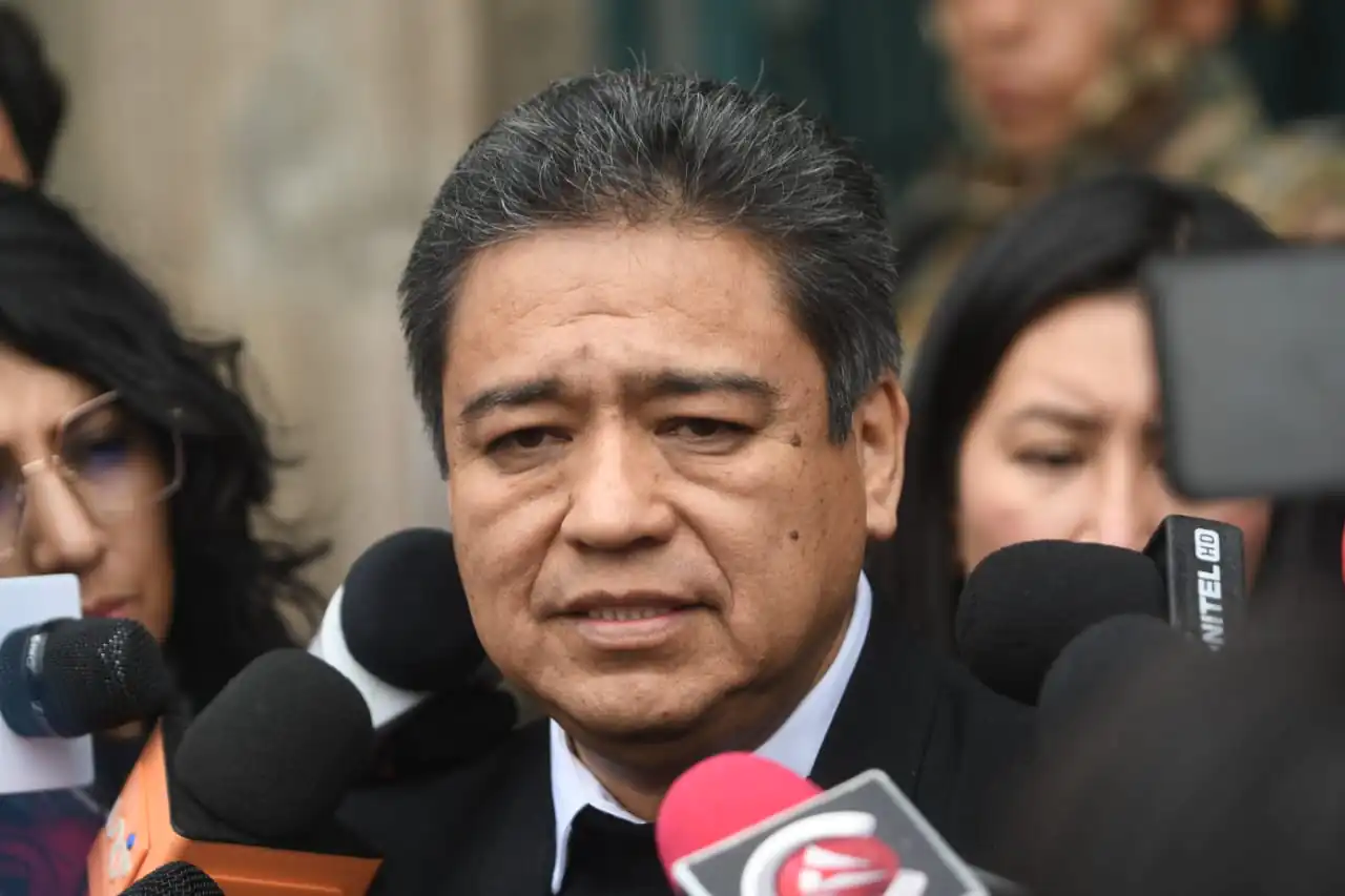 Gobierno cuestiona bloqueos y afirma que demandas pasaron del ámbito sectorial al político