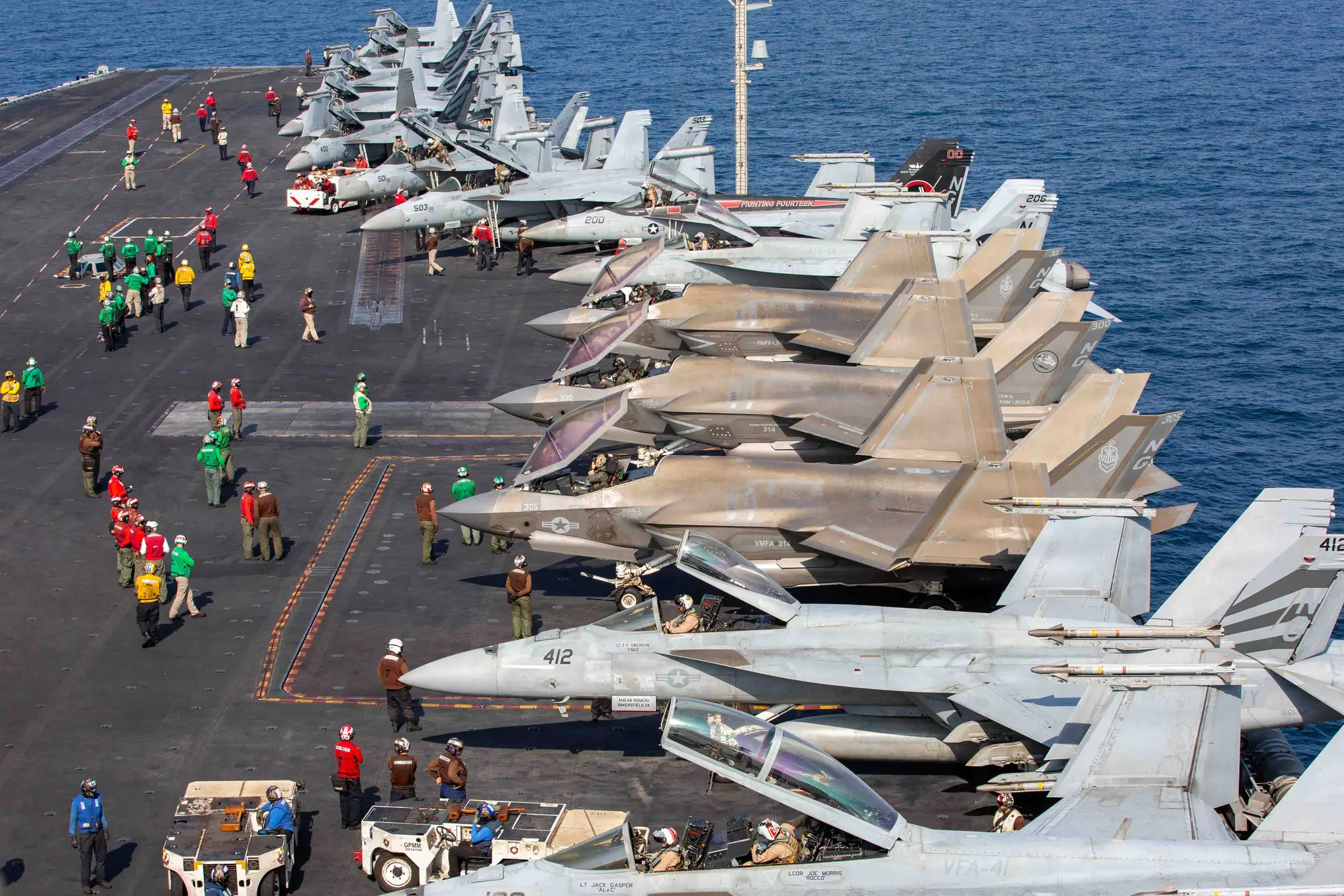 Estados Unidos movilizó tropas, buques y portaviones/USNavy