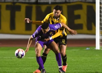 Suspenden por tres meses a los árbitros del The Strongest–Real Potosí