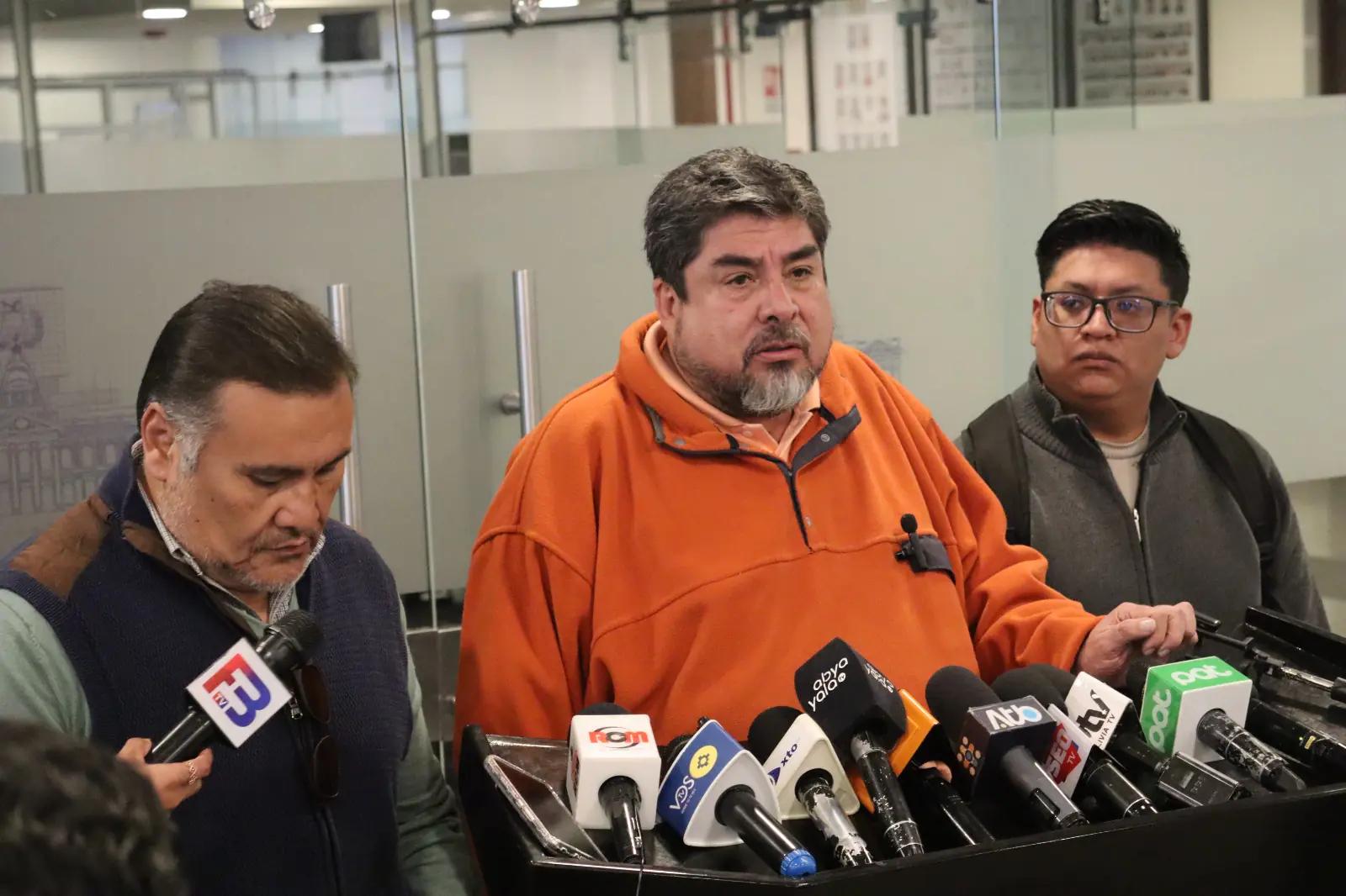 Zegarra presenta testigo que denuncia pagos de Bs 300 y Bs 500 para bloqueos y marchas evistas