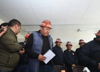 COB se radicaliza, pasa de pedir un incremento salarial a exigir la renuncia de Paz