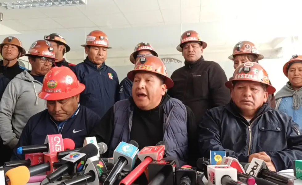 Argollo pide a la población ‘amarrarse el cinturón’