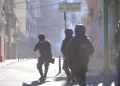 Mineros y policías se enfrentan en pleno centro de La Paz