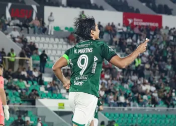 Martins firma un doblete en el 2-2 entre Oriente y Guabirá a días de su adiós