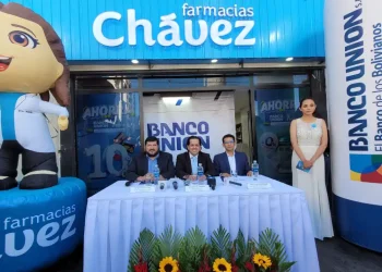 Banco Unión y Farmacias Chávez sellan alianza con descuentos en pagos digitales y electrónicos