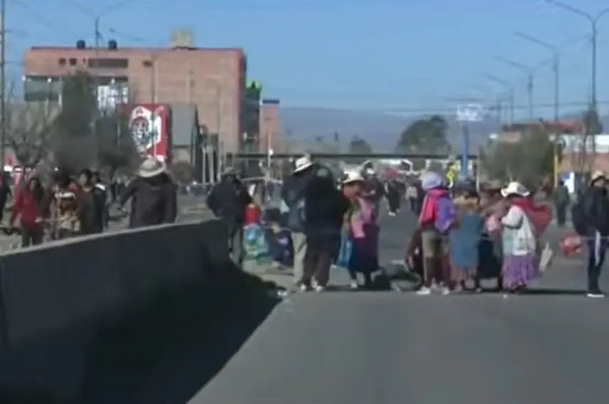 Tensión en Senkata: bloqueadores vuelven para impedir el paso de vehículos