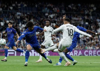 Sevilla al borde del abismo busca salvación ante el Madrid