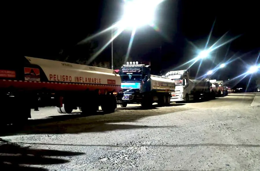 YPFB despacha 602.000 litros de gasolina tras desbloqueo parcial de Senkata