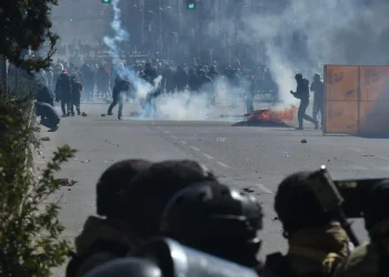 Diputados de Libre exigen garantizar paso de ambulancias y medicinas en medio bloqueos