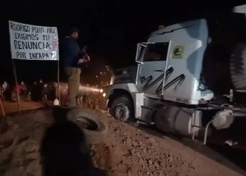 San Julián levanta temporalmente el bloqueo, pero mantiene presión contra el Gobierno