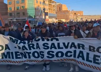 Marcha evista llega a El Alto y anuncia ingreso a La Paz en medio del conflicto