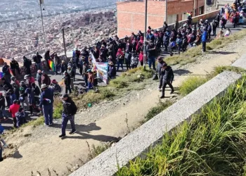 Sectores se concentran en distintos puntos de La Paz y El Alto para colapsar el centro paceño
