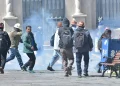 La Policía utiliza gases lacrimógenos contra los manifestantes/APG